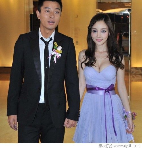 學李小璐奔三減齡穿衣法 學李小璐奔三減齡穿衣法
