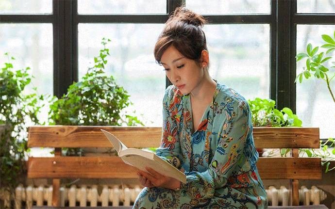跟著楊冪宋茜劉亦菲學(xué)穿連身裙,實(shí)力證明「懶人」才是最美的!|種草機(jī)