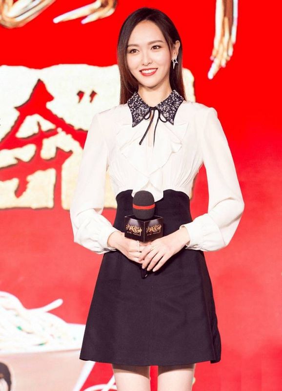 跟著楊冪宋茜劉亦菲學(xué)穿連身裙,實(shí)力證明「懶人」才是最美的!|種草機(jī)
